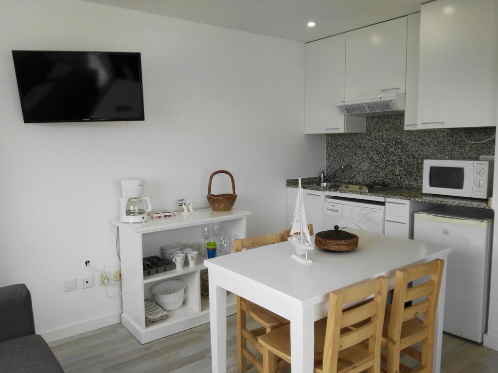 Vista Roses Mar - Apartamento Con Piscina Apartment Bagian luar foto